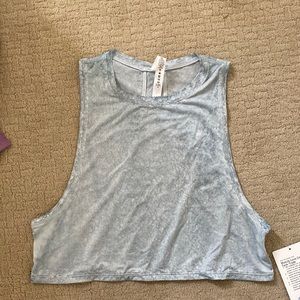 Muscle love crop tank